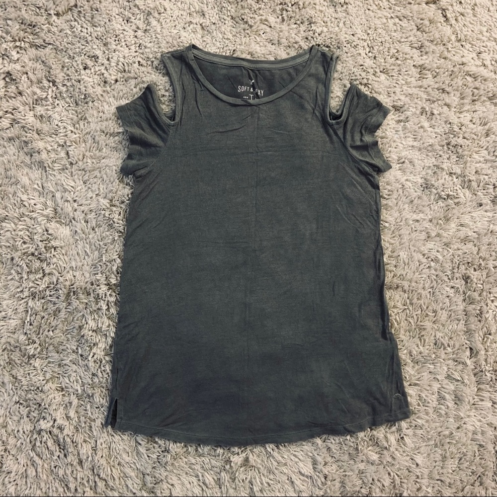American Eagle Cold Shoulder Top
